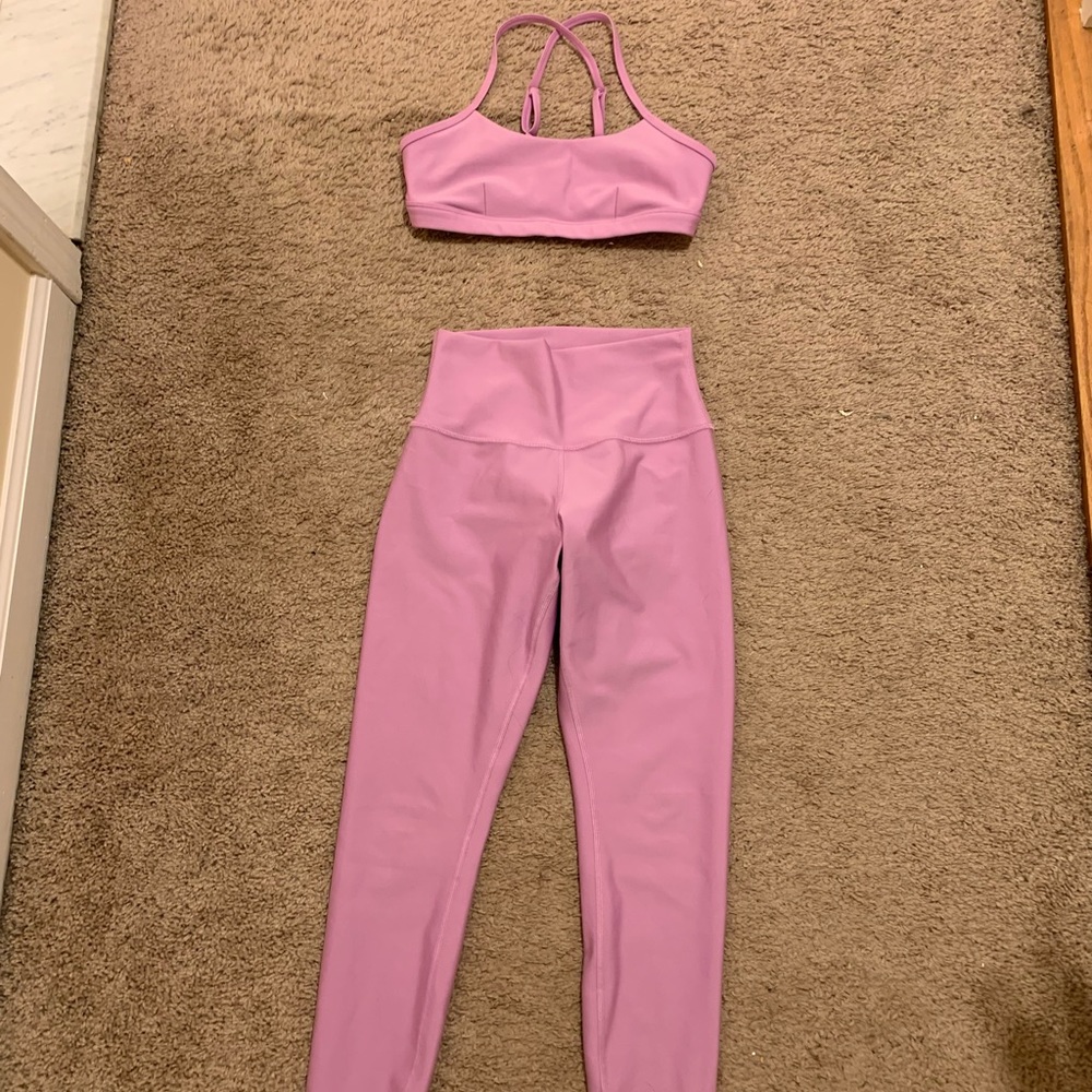Alo Airlift 7/8 leggings and Intrigue Bra Size Small in pinkish/lavender